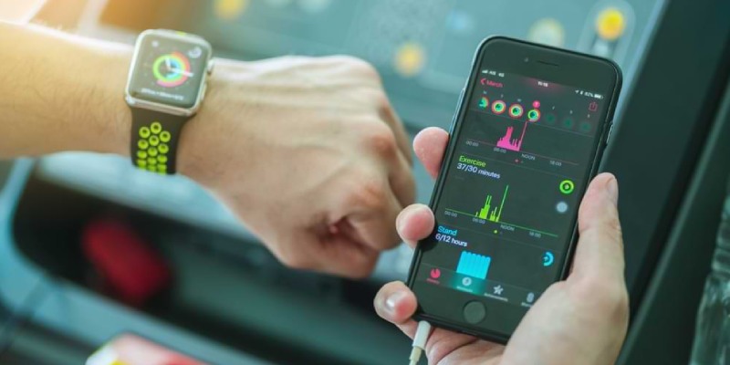How do smart gadgets improve health and fitness?